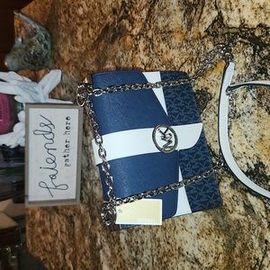 Brand New W/Tags MICHAEL KORS Shoulder Bag!!!